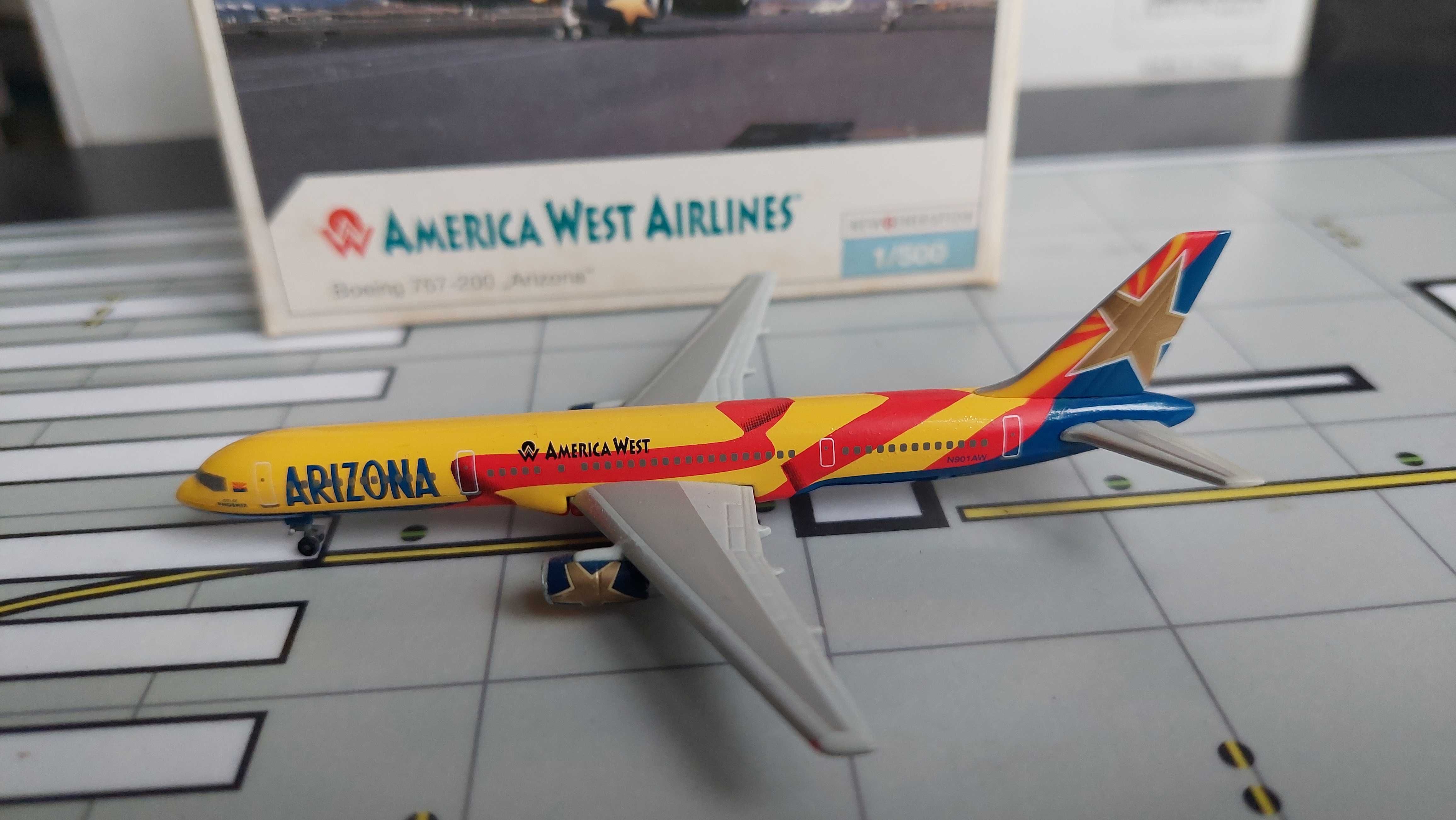 Model samolotu B 757-200 American West Airlines Arizona 1:500  Herpa