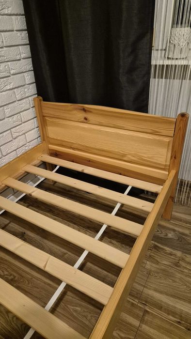 Łóżko drewniane 90x200 ze stelażem