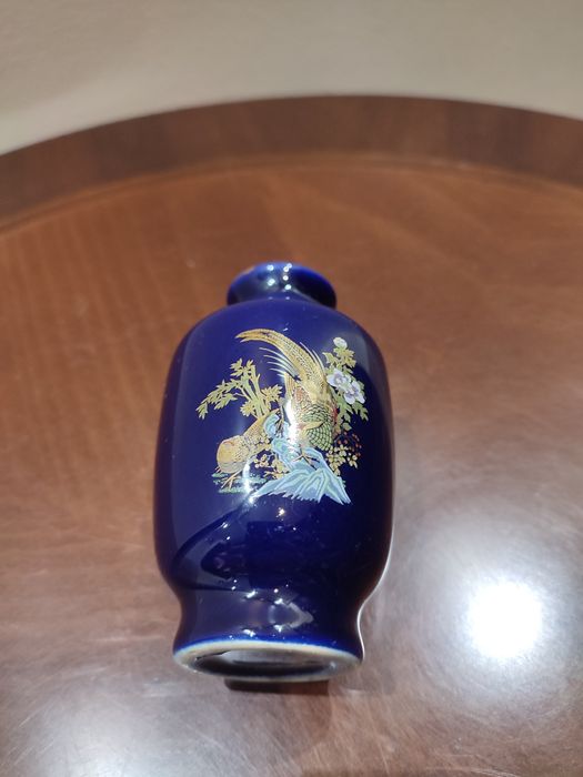 Śliczny stary wazonik porcelana kobalt