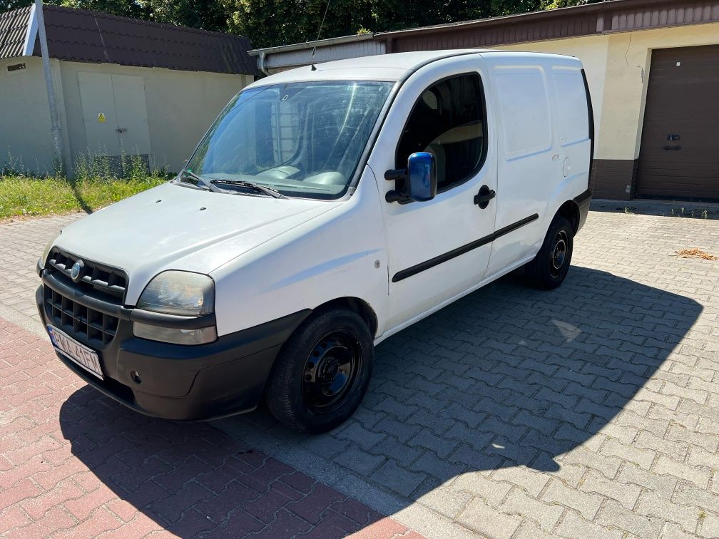 Fiat Doblo. Bus. Mini bus. Dostawczak.