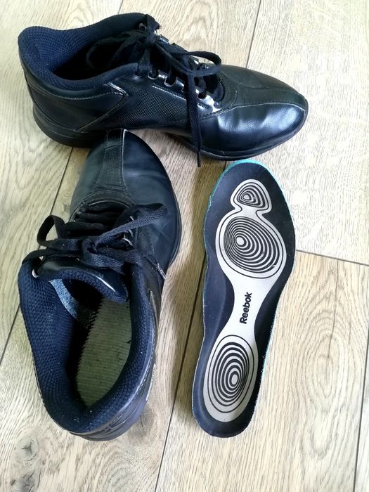 Reebok Easytone skórzane adidasy chłopięce półbuty rozmiar 38 24,5cm