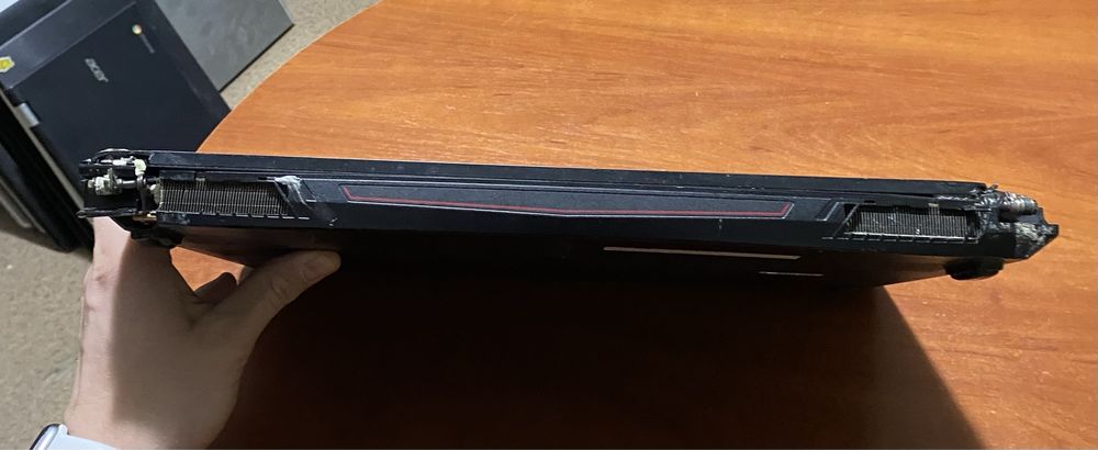 msi 16j9 15.6"/ 8GB RAM/120GB SDD i5-7300Q GTX 1050 2GB! N2676