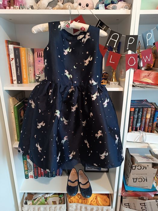 Сукня святкова H&M у розмірі 134