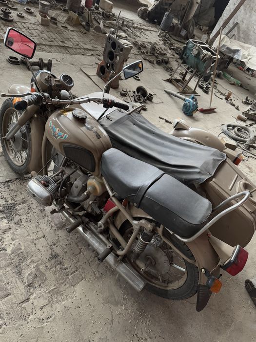 Мотоцикл з коляскою