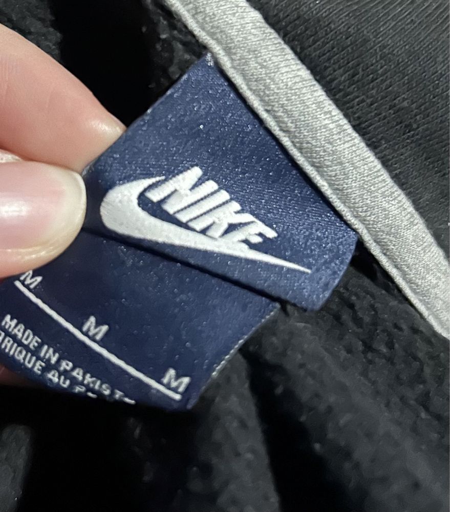 Чорна зіпка Nike