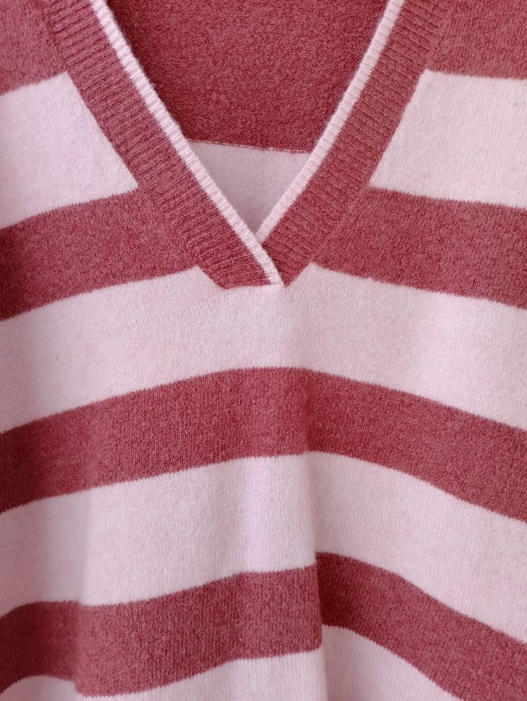 Sweter z wełną Esprit M/L