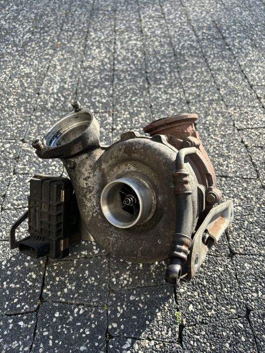 Turbosprezarka turbo bmw e60 e65 m57n2 gt2260v vband