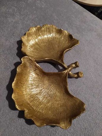 Złota podstawka dekoracyjna na biżuterię, klucze, słodycze 27x17x3,5cm