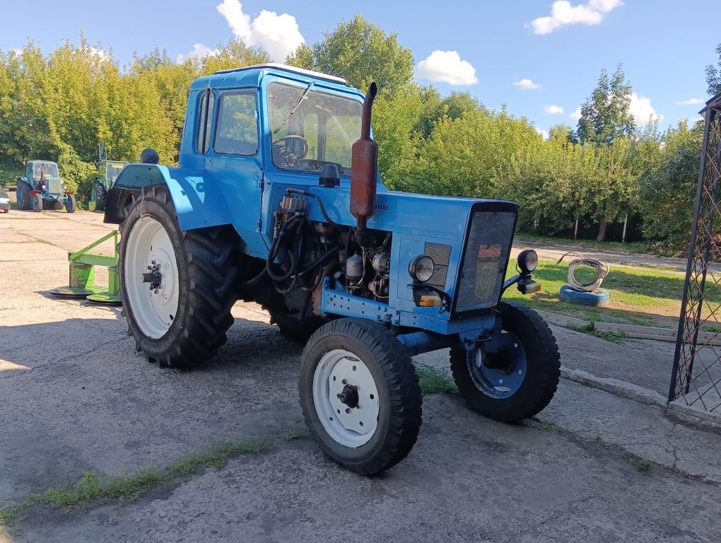 Трактор мтз 80 продам