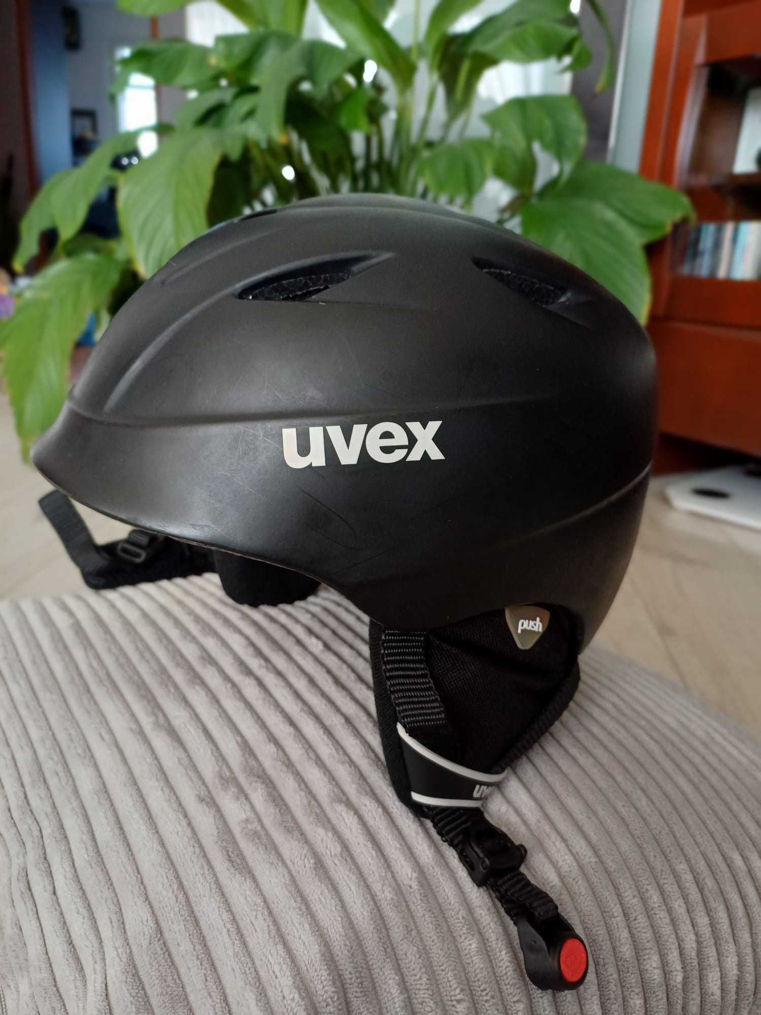 Kask narciarski Uvex