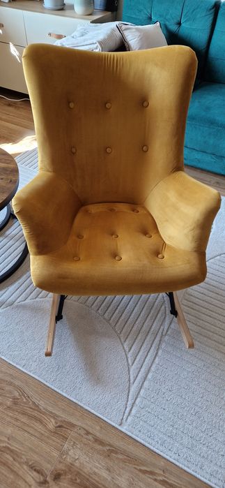 Fotel bujany miodowy na płozach