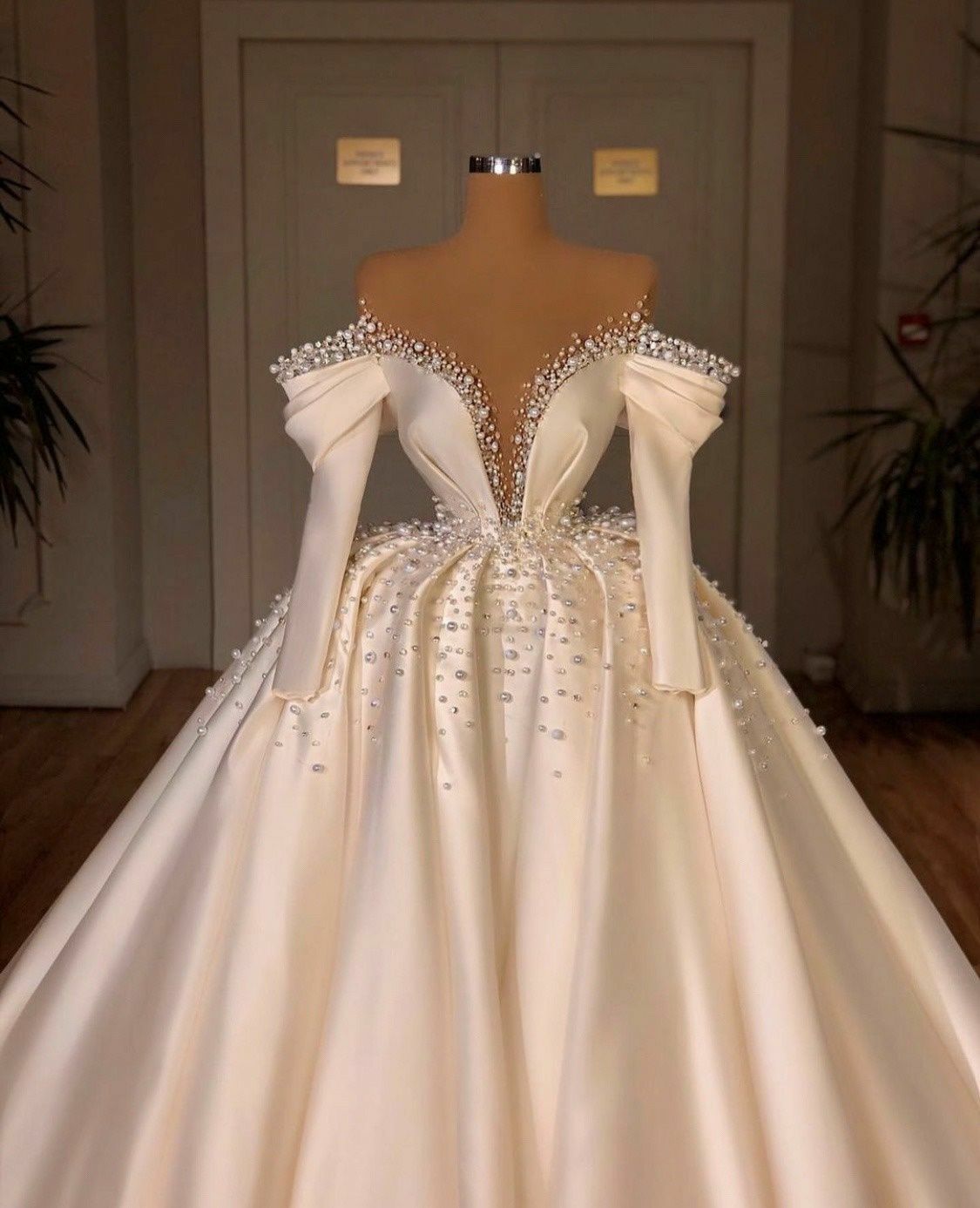 Весільна сукня від Valdrin Sahiti / свадебное / бальное платье