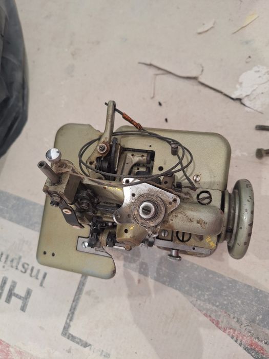 Overlock typical GN1-2 maszyna do szycia