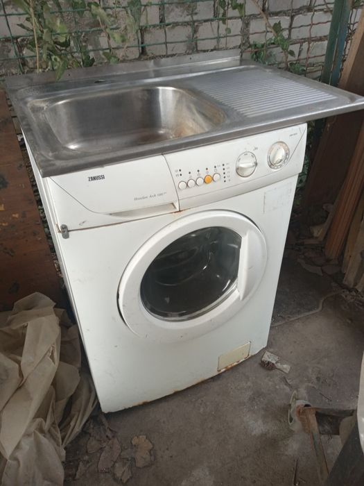Продам оригинальную тумбу под кухонную мойку из стиральной машинки
