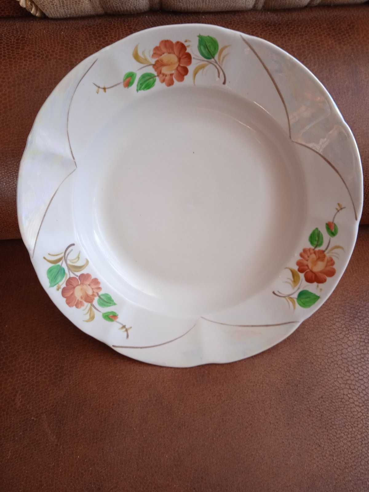 Фарфоровые перламутровые тарелки с росписью золотом винтаж СССР