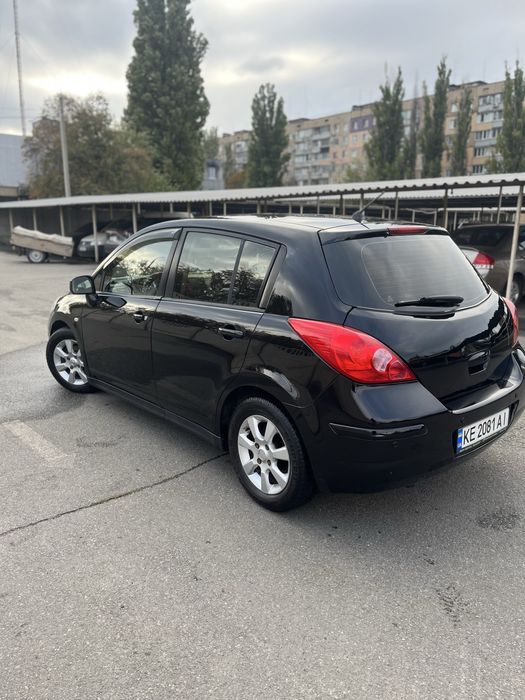 Продам Nissan Tiida