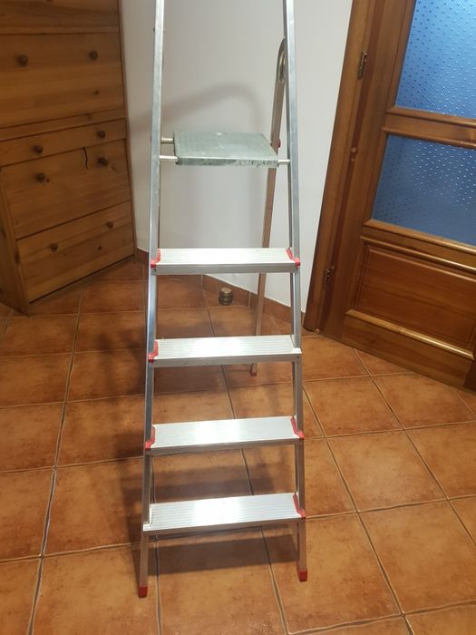 Drabinka czterostopniowa Favorit