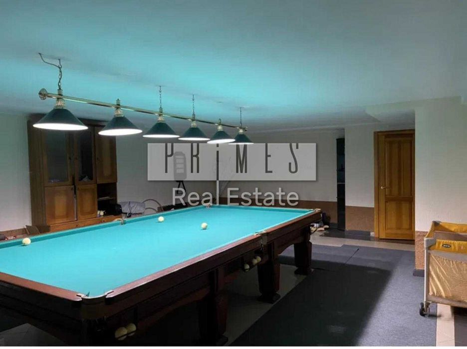 Оренда ексклюзивного будинку Стоянка корт басейн озеро на ділянці