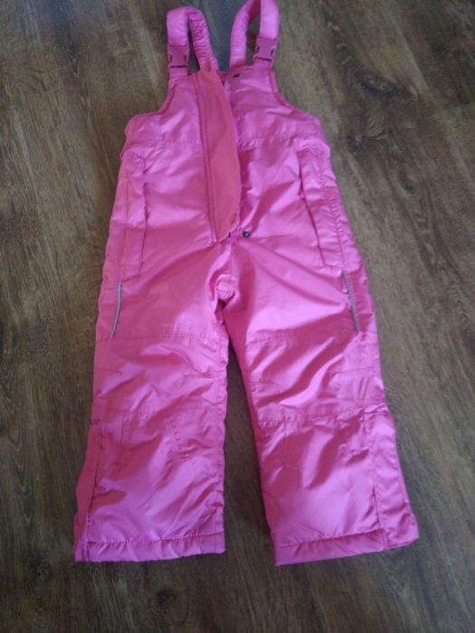 Różowe spodnie na zimę