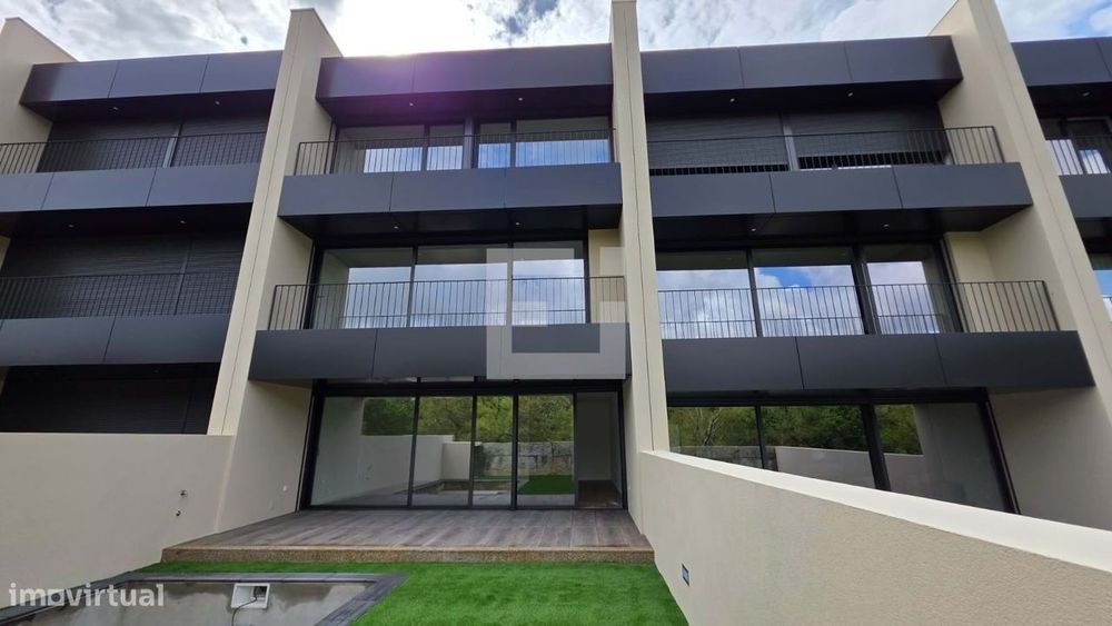Moradia em Banda T3 com terraço em Gondomar