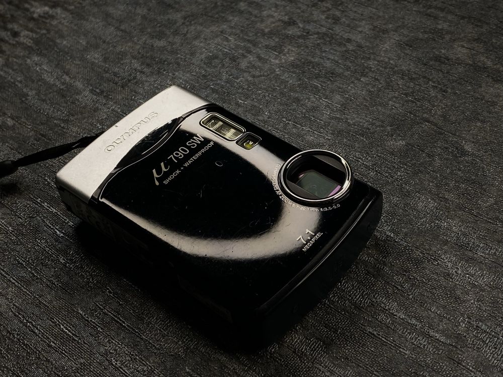 Olympus mju 790 SW в ідеальному стані