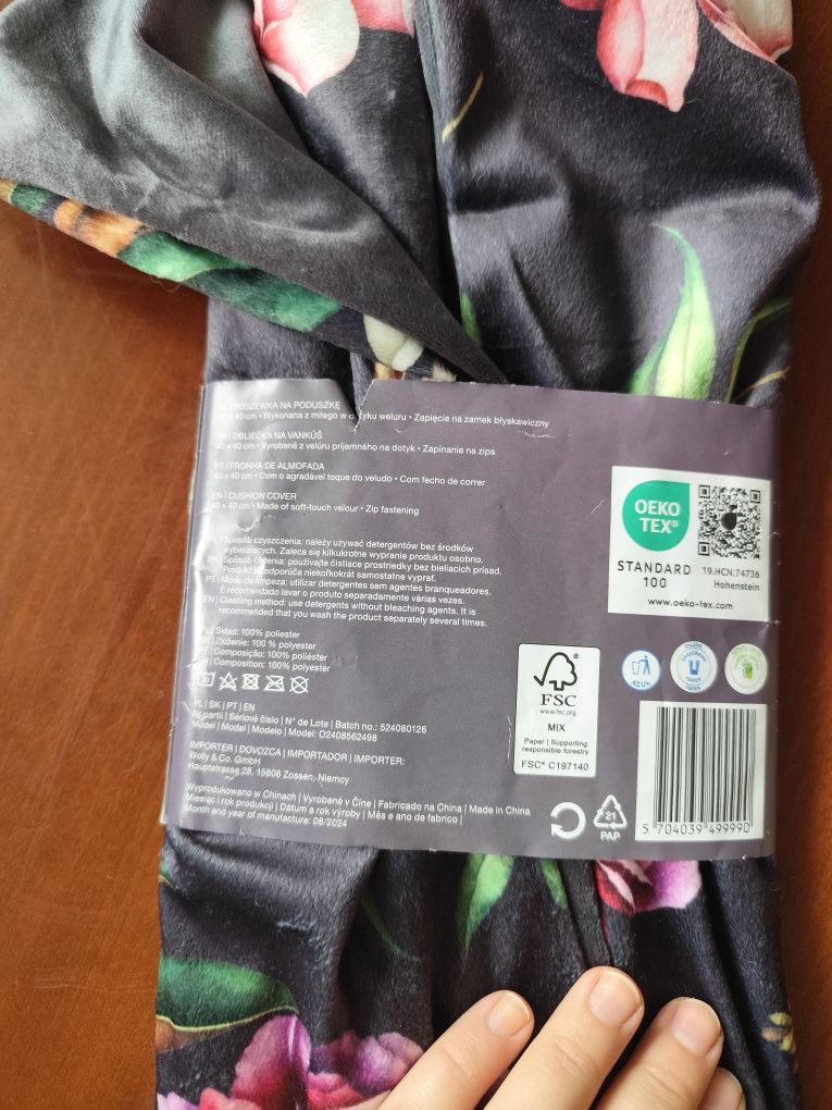 Smukke komplet 2 poszewek na poduszkę welur 40x40 cm welur ciemny wzór