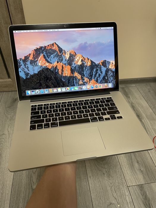 Macbook pro 15 2013 core i7 8/256gb