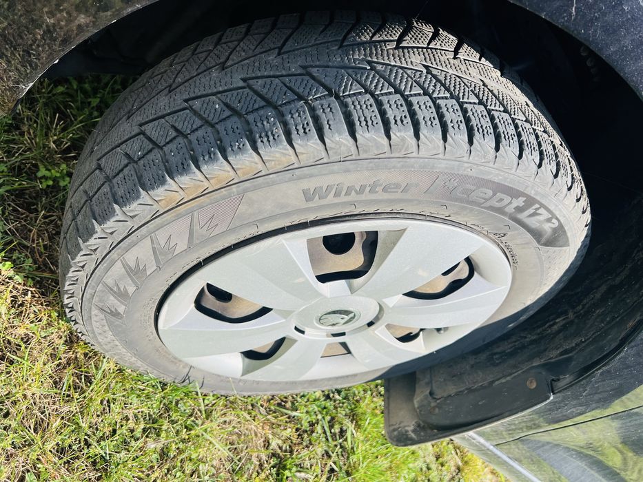 Диски с резиной и колпаками 5-100 r 15 , 185/65