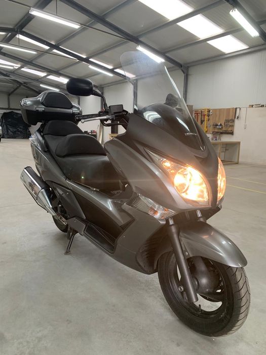 Honda Silver Wing 400. 22000km. Impecável Automática/ Não aceito mbway