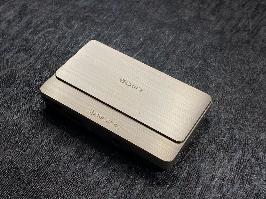 Sony Cyber-Shot DSC-T700