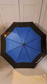 Duży, elegancki parasol_bardzo solidny