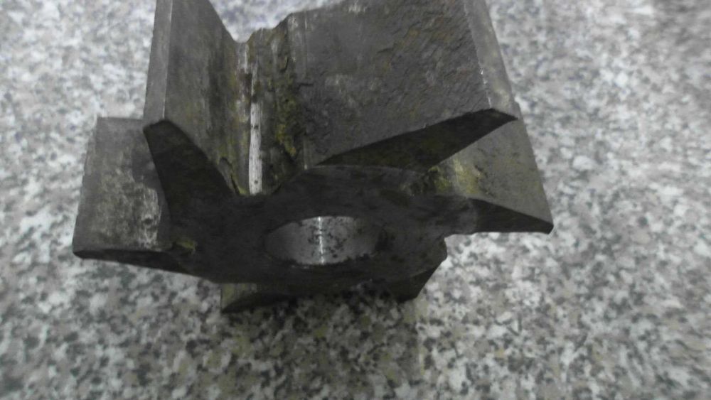 Фреза по дереву 130 х 45 х 32мм