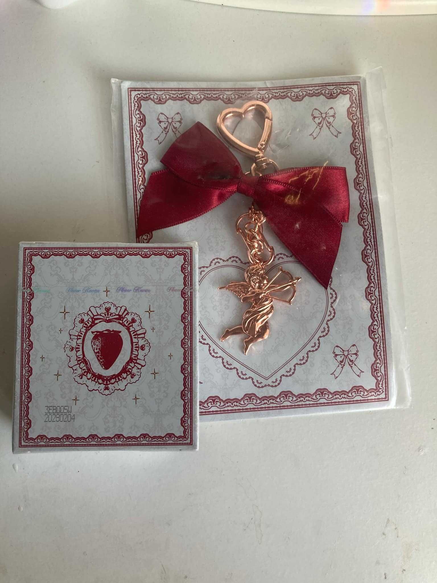 perfumy flower knows Strawberry Cupid perfum w kremie