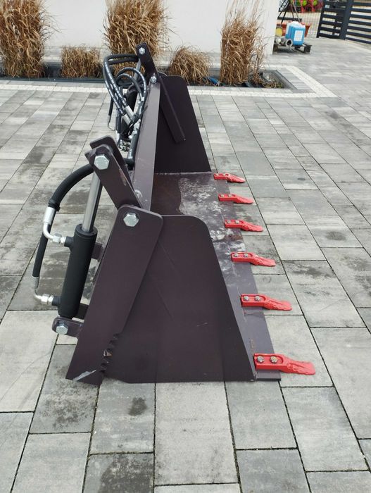 Łyżka 4w1 mocowanie EURO  dostawa cała Polska Łyżka dzielona