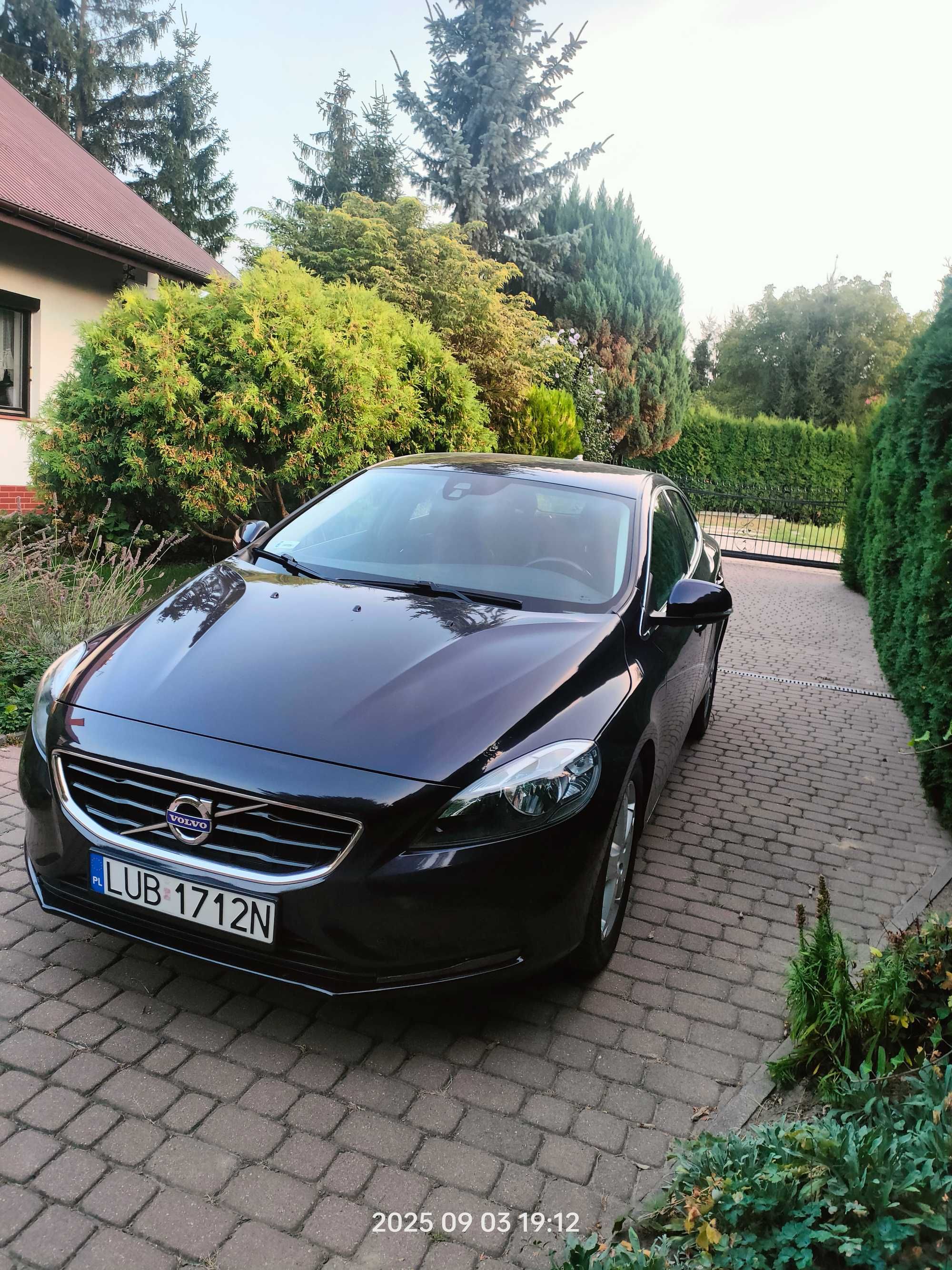Sprzedam Volvo V60 D2