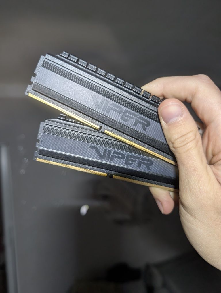 Pamięć RAM Patriot Viper 4 Blackout 8GB (2x4GB) 3200MHz CL16