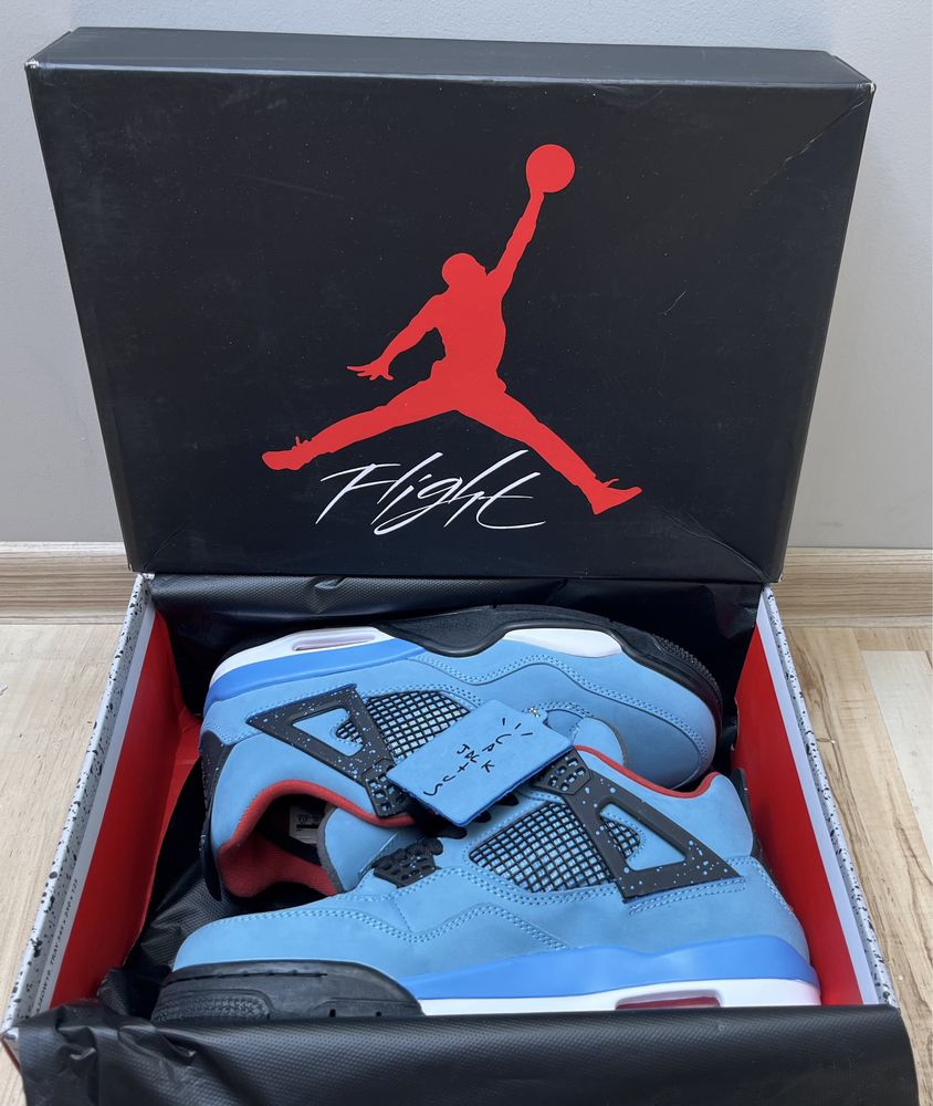 Nowe Nike Jordan 4 Retro by Travis Scott 43