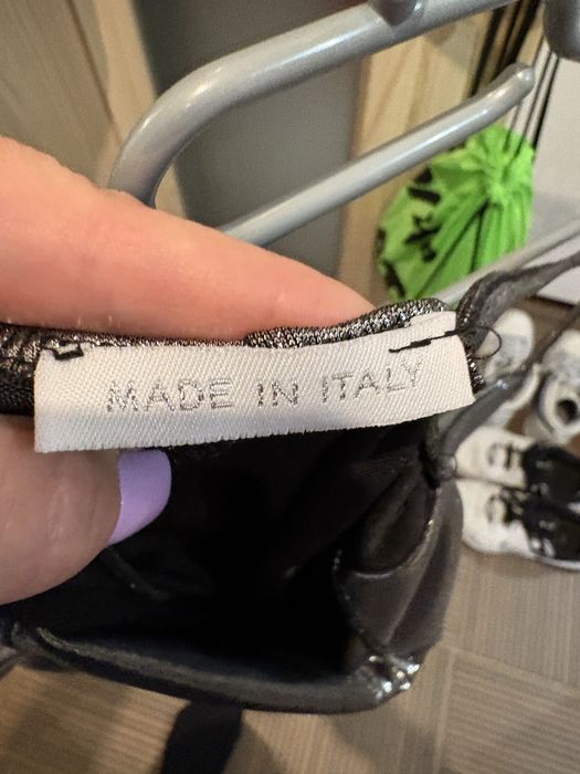 Srebrna wieczorowa włoska sukienka marszczenia ściągacz 38/40/42