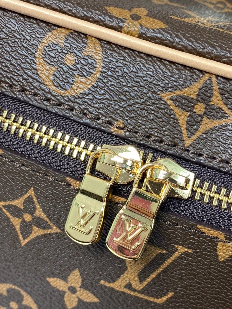 Косметичка Louis Vuitton louis vuitton dopp kit, косметичка Луи Витон