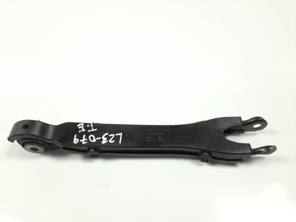 Braço de suspensão trás esquerdo MERCEDES-BENZ Classe C (W204)