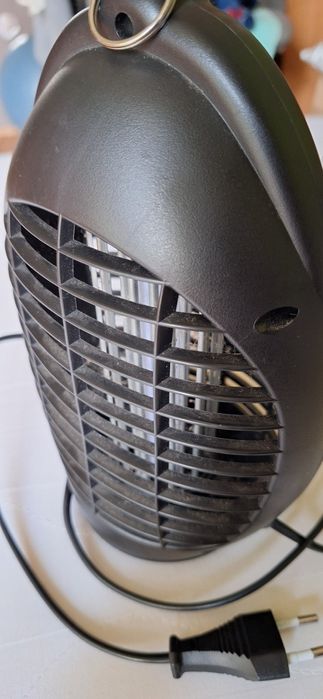 Lampa przeciw komarowa