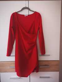 Czerwona sukienka • Dekolt V • Delikatne rozcięcie na udzie / S