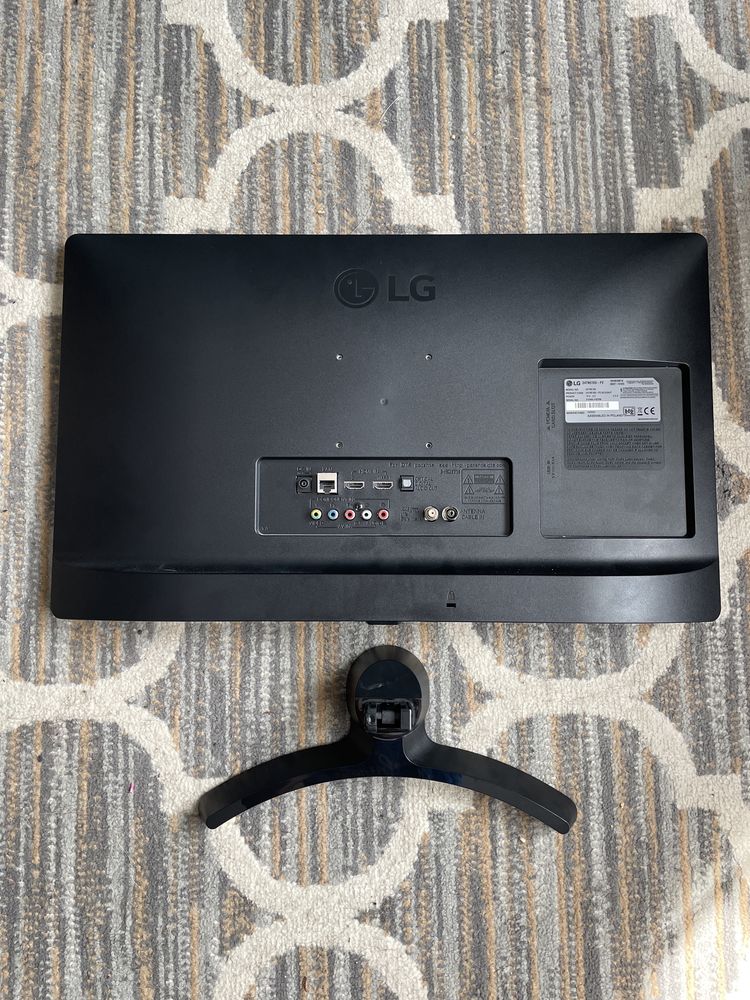 Monitor LG LED 24''