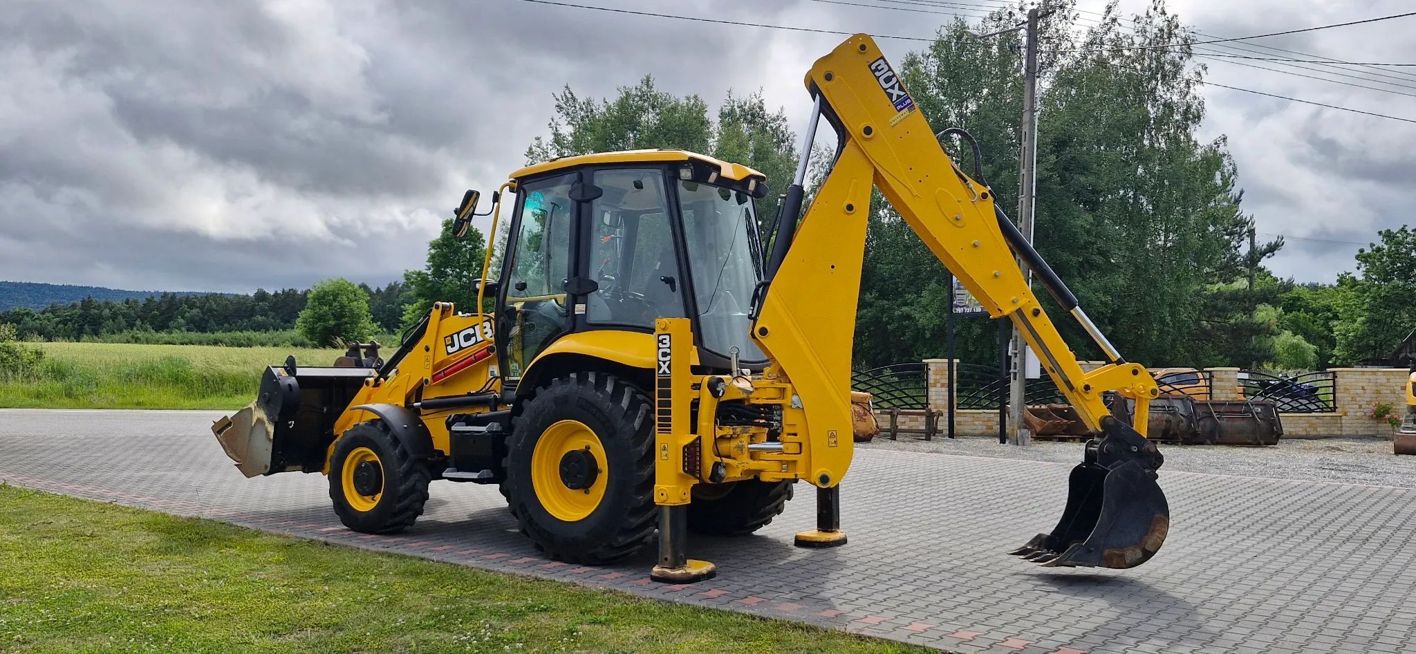 JCB 3CX/ Jak Nowa/ Maszyna sprowadzona/ 110KM/  Koparko-ładowarka JCB 3CX 4CX tj CAT 432