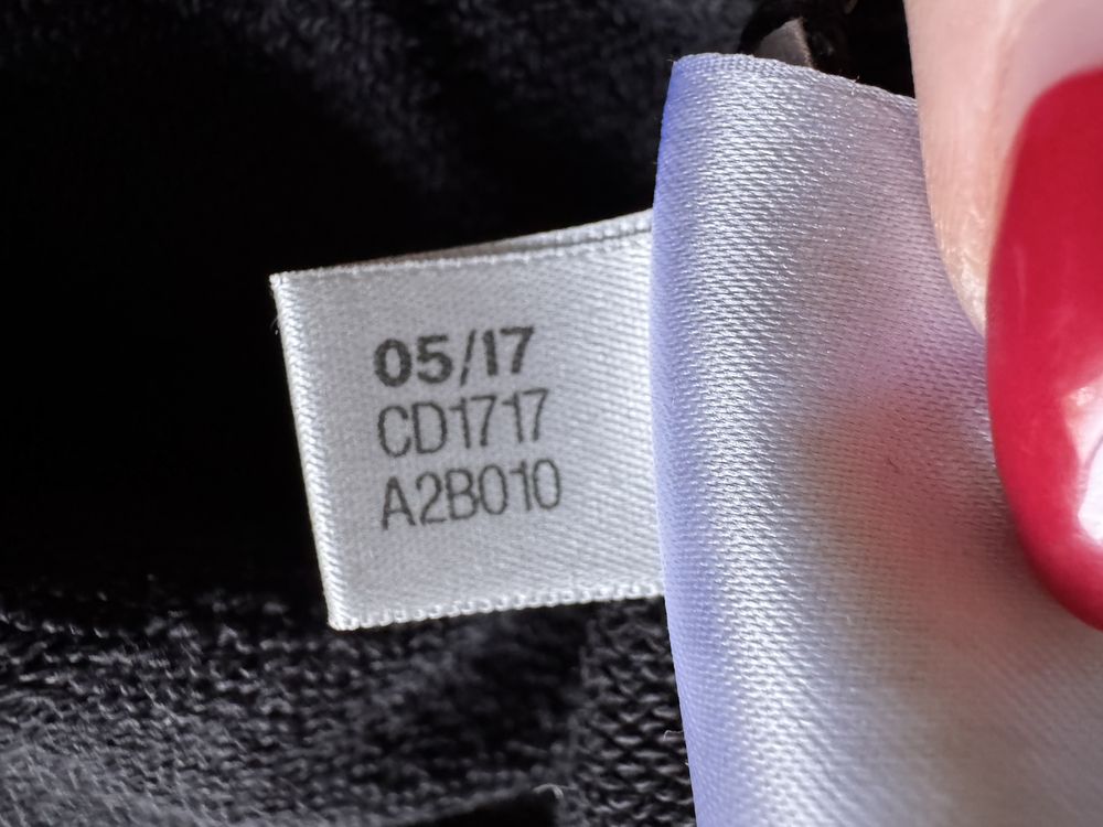Кофта Adidas. Розмір L