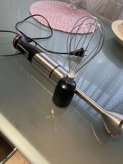 Продам Блендер nedis 800