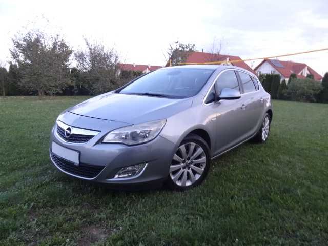 Opel Astra J 2010 rok 1.6 z gazem bardzo doinwestowany