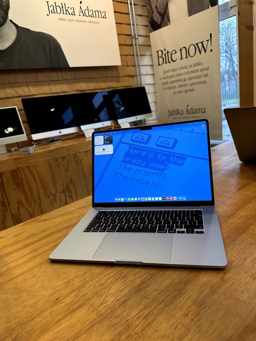 MacBook Air 15" M4 / 16 GB / 256 GB • Jak nowy • Gwarancja