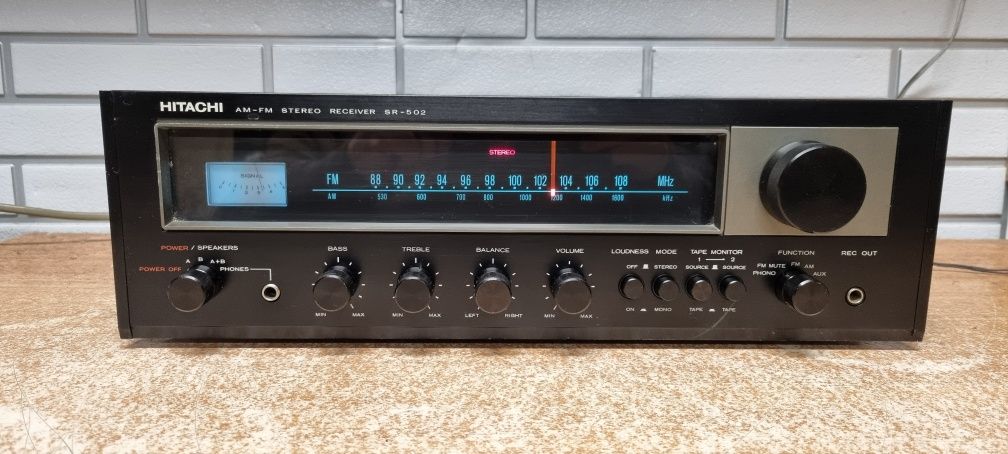 Amplituner hi-fi stereo HITACHI SR-502. VINTAGE