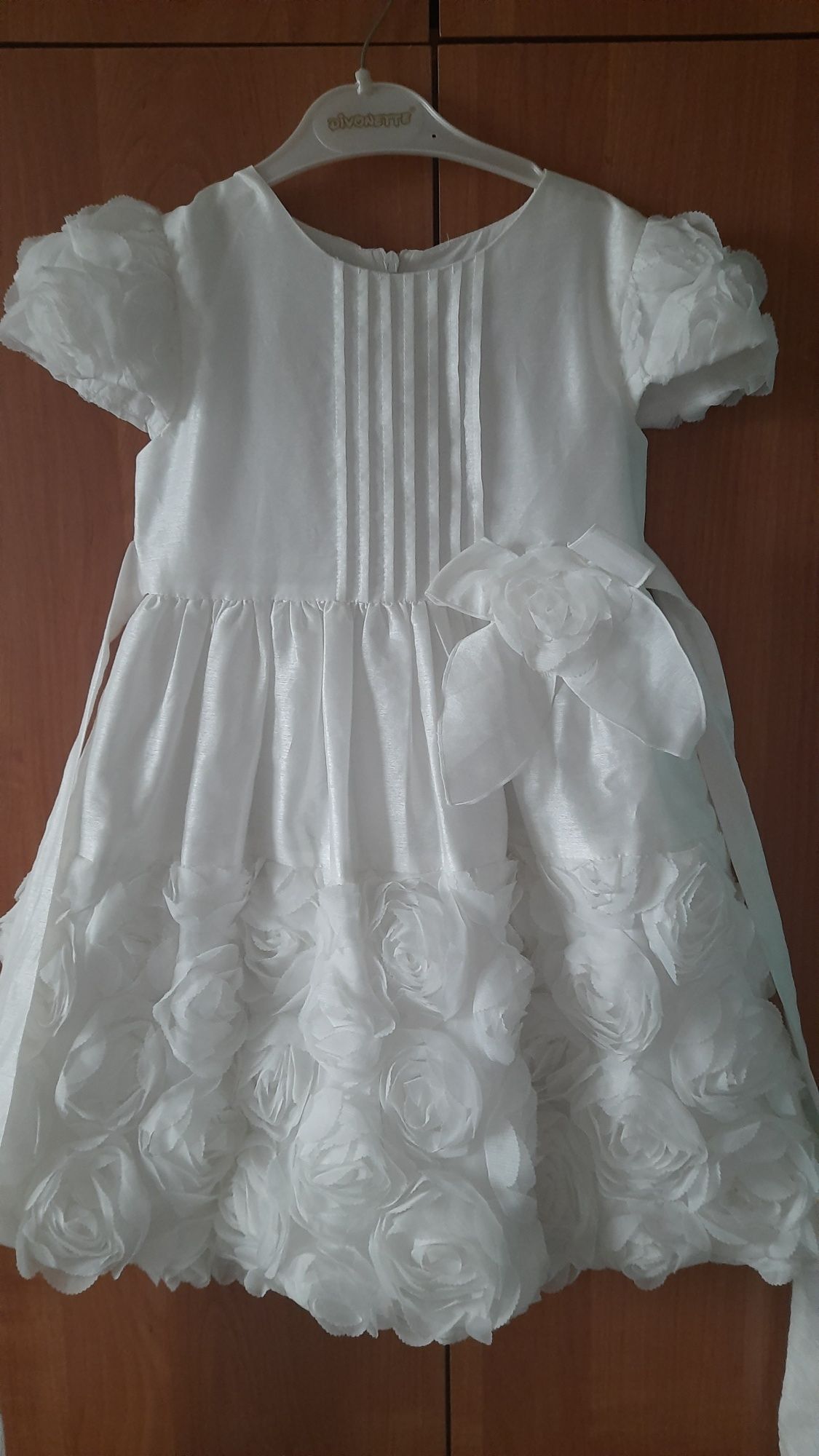 Сукня біла для дівчинки